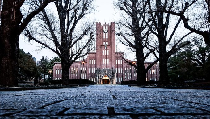 学歴はなぜ重要なの 社会に出る布石となるからさ コストゼロライフ